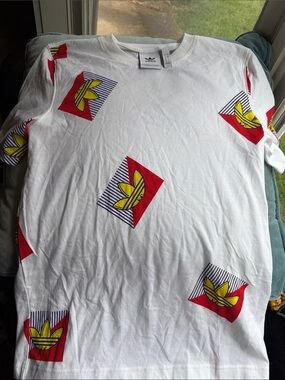 adidas White Short Sleeve Tee with Red and Yellow Trefoil Print NWOT